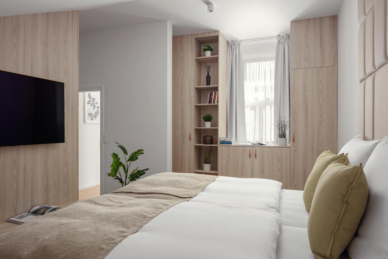 U Pujcovny Apartment Old Town Praga Esterno foto